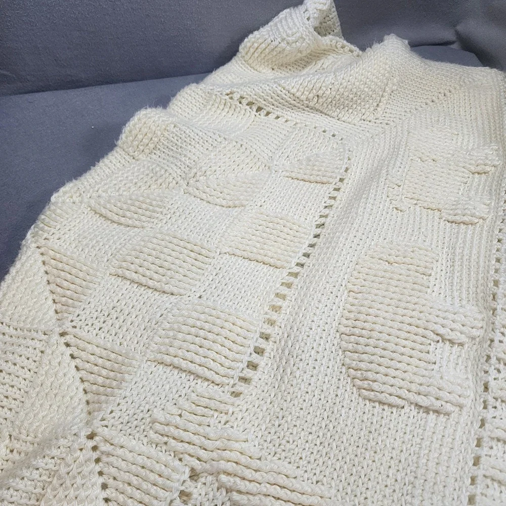 Handmade Knit Baby Blanket Cream Animals Checkerboard Vintage Unisex 35x35